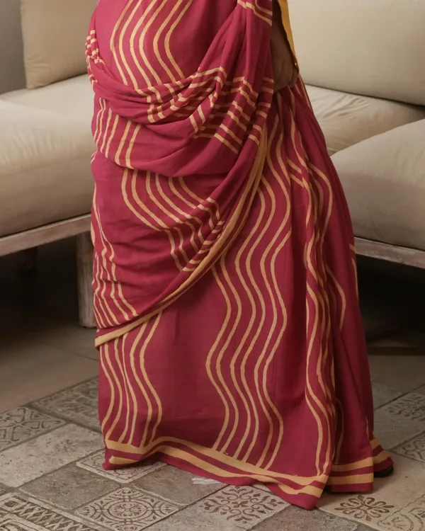 Pink_Cotton_Waves_H_Block_Printed_Mul_Saree_With_Tassels_For_Women